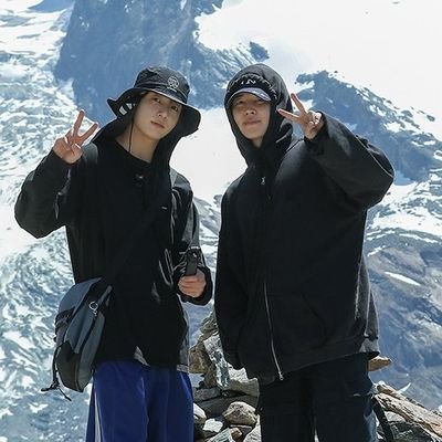 Tatavind's profile picture. @.Thv 💘
  
  ♡                          지국 🩷

                                                                                   ★ ~ 아포방포~★