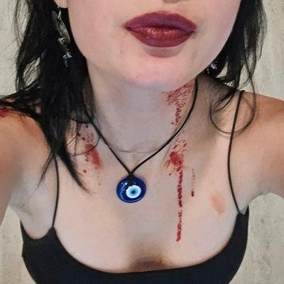 moonlov33r's profile picture. 