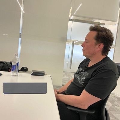 Musk_X9777's profile picture. 🚀| SpaceX • CEO & CTO
🚘| Tesla • CEO and Product architect 
🚄| Hyperloop • Founder 
🧩| OpenAI • Co-founder X