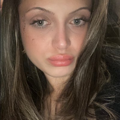 zeeyyynepk's profile picture. ebru gundes fan club