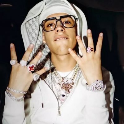 viceenx's profile picture. 16y| player for???#ego