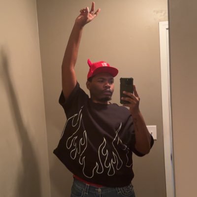 thtdamntre's profile picture. ⠀⠀ ⠀⠀⠀⠀Yours truly, theBOY.