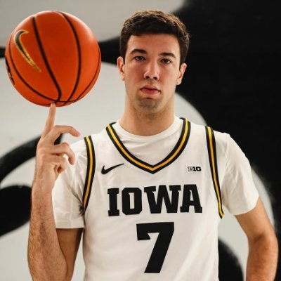 Wembhi's profile picture. Sarah Strong FC | Valks