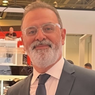 7khaled_zayan's profile picture. Technology& Business Executive. حساب شخصي، جاي افضي دماغي و احكي قصص و اراء عشوائية لحظية. شكرا للنقاشات غير المطولة