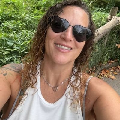 ThomsonBel9941's profile picture. 