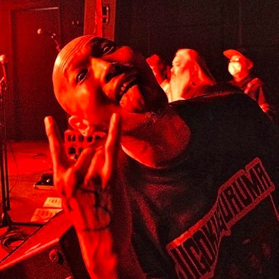 otohage_summer's profile picture. トベないハゲはただのハゲ！残りの人生ハゲしく生きる。ハゲ、ナメんなよ！