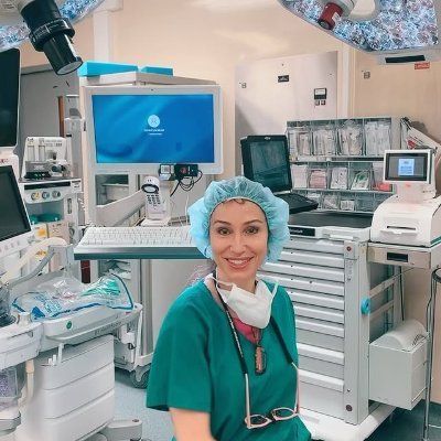 JulieWoodward29's profile picture. Oculofacial Surgeon Professor Artist