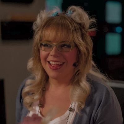 Bucklefteyebrow's profile picture. penelope garcia and evan buckley in another universe || 'love me anyway' ||