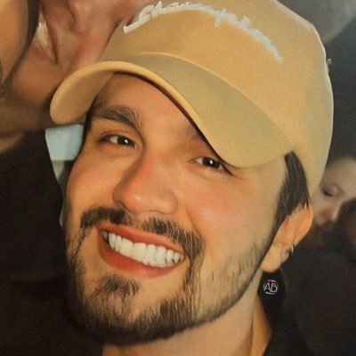 transbordals's profile picture. Transbordando amor por ele desde sempre 💌 | Pode deixar que vou até a ela. ls