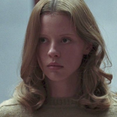 pripu444's profile picture. claro eee ponele q si