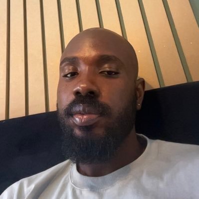 Ekhamane's profile picture. MD 🩺 | Christian