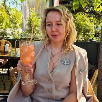 Miss_rebecca1's profile picture. Laugh at the absurd, ponder the peculiar, and celebrate the sheer randomness of existence. Our planet is being used by other planets as a lunatic asylum.