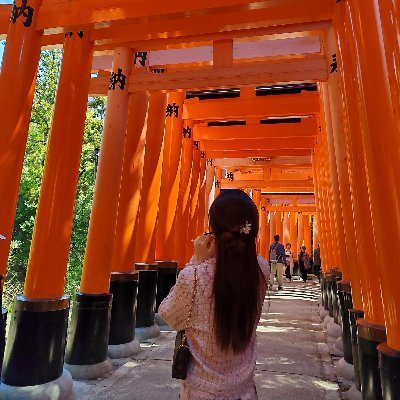 ektqpiiKK's profile picture. 世界を巡りながら、アメリカやヨーロッパの風景に触れ、その土地の歴史と文化を学ぶことが私の最大の楽しみです。