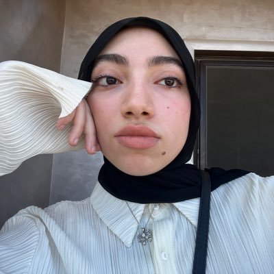 AlaalaalaaA's profile picture. I’m an artist ☝🏻