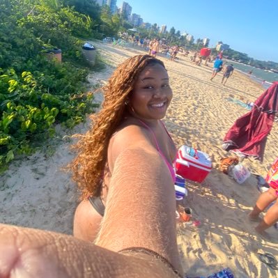 cacau_badgal's profile picture. esteticista e maquiadora ♥️