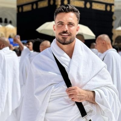 FatmhS22559's profile picture. ملك الفسفور🐬🐟🐠🌊
Welcome, a precious step