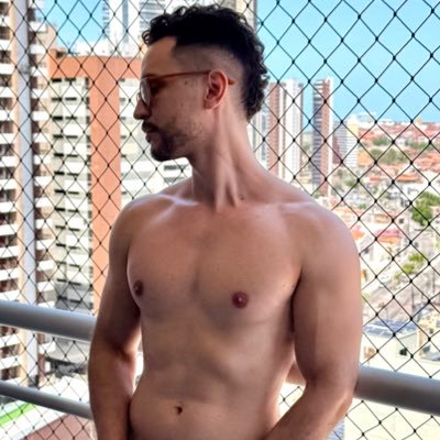 Beepolariidade's profile picture. o nick é sempre um verso de música