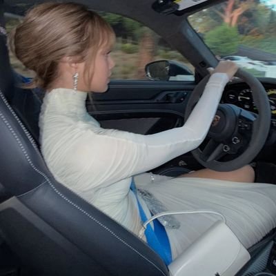 iykyk_waa's profile picture. 