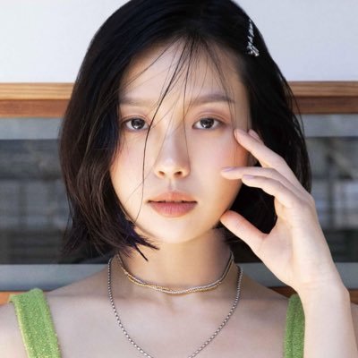 omingsi's profile picture. Her youth shines bright.