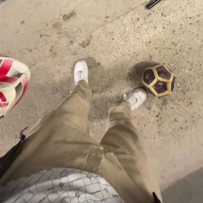 hhjxxd's profile picture. fumeur de pipe à l’eau ✌🏽