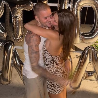 nikkiluvsbiebs3's profile picture. 