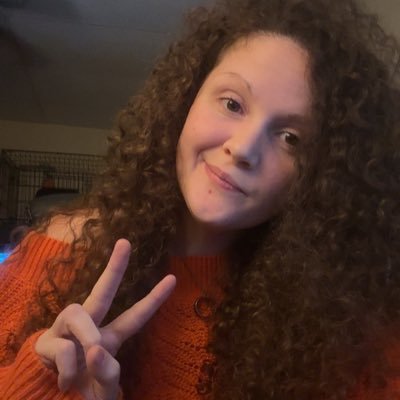 Lara2323Xx's profile picture. I’m a thick girl who loves making art and playing games. Xx_Lara2323_xX on twitch. WARNING 18+ Mature/Adult Content