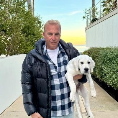 Johnnydepp72399's profile picture. I'm here to protect my fans from those fake account pretending to be me so once you see this account massage me direct so that we can talk