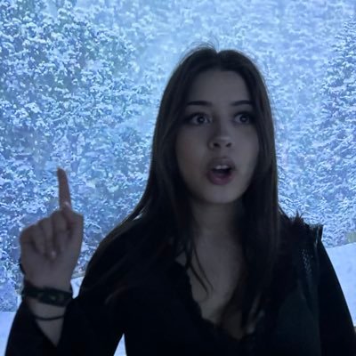 evawontcomply's profile picture. what am I doing here