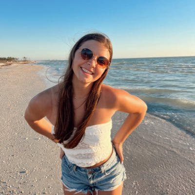 emilymschuerman's profile picture. 