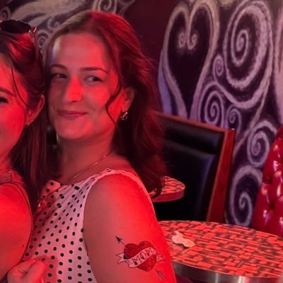 oksoph's profile picture. she/her - let’s rock let’s rock today