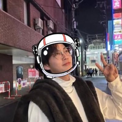 treazubly's profile picture. ˚◞♡ ⃗ 🐶༞ @heartchuthiwat 𓍯 🤍 @khunppol 🌙 ⋆˚｡⋆ ☆꒱