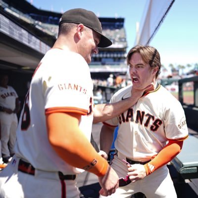 bryce2689's profile picture. #WeAre🦁 #SFGiants⚫️🟠⚾️ #TheFutureIsTeal #BillsMafia #RaiderNation #DubNation BlackShoesBasicBluesNoNames InBusterWeTrust. Mays, Bonds, Clark