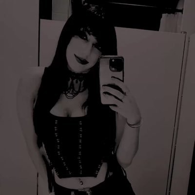 grvedollie's profile picture. you wouldn’t last an hour in the ⠀⠀ ⠀⠀ ⠀⠀ ⠀⠀ ⠀⠀ ⠀⠀ asylum where they raised me . ౨ৎ˚