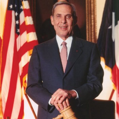 centristlol's profile picture. 20M | Third Way | History/Poli-Sci Major | Catholic🇻🇦| God Bless America, God Bless Texas, God Bless the Democratic Party