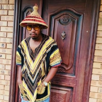 KagisoMalepe10's profile picture. Its not over until God says its over. Omolemo and Leago👨‍👧‍👦#OrlandoPirates #RooibosLover #KayaFm959 #ProudLibra 19 October IG @ntatemalepe