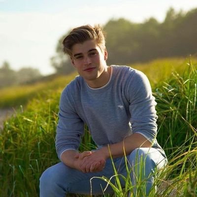 DexterMart4's profile picture. 