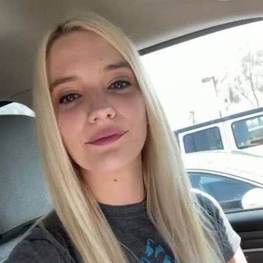 rebeccejanie's profile picture. single