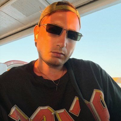 clarkmert's profile picture. ben bu kafayı durduramıyorum