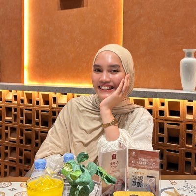 nrltchrnie's profile picture. 