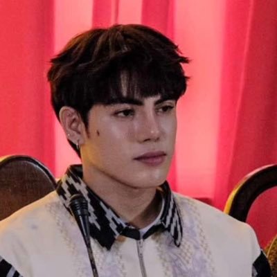 Venn_144's profile picture. •🍓— 🐥—⭐️—💙• KENTELL