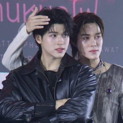 patriceparker_'s profile picture. EXO LOVER FOR LIFE || also love skynani and smyleneona, my precious family ♡