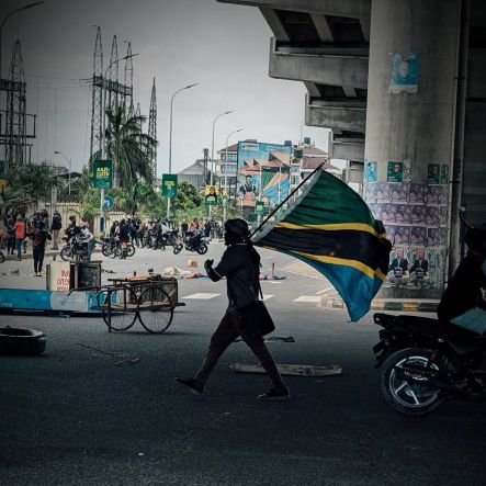 papi__255's profile picture. Curious mind | Sharing ideas, insights & memes | Building a better future, one post at a time | DMs open for collabs or chaos 🌌