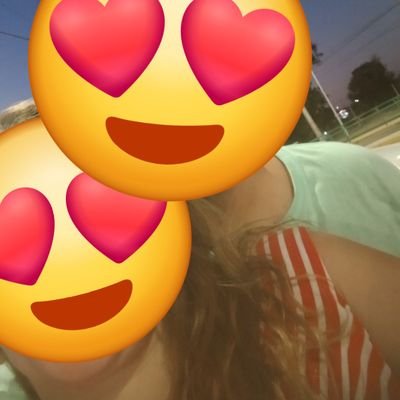 conynico95's profile picture. pareja treintona, ella bi, él hetero curioso en busca de nuevas experiencias