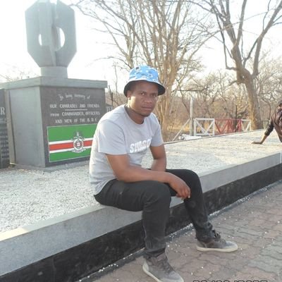 oleh_riel's profile picture. The poor man is he who does not have a friend😜