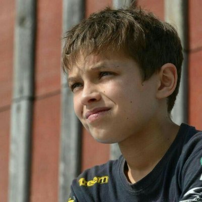 fiinyx98's profile picture. 𝗮𝗲  | ° 🏎️. ݁₊ ⊹ . ݁˖ .💨 |  ⚽  |