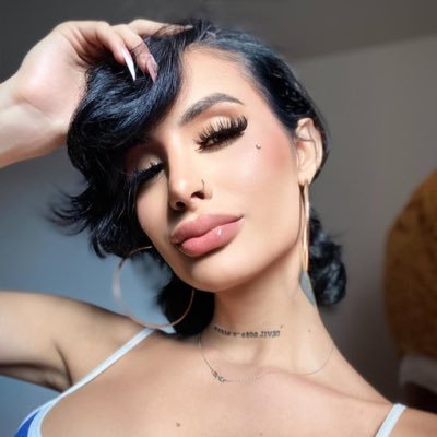 Andriana_Neira's profile picture. selling contents, let’s get naughty 👿 together 🌈😮‍💨Dm Telegram @Andriana_Niera, copy it and paste it in Telegram search bar