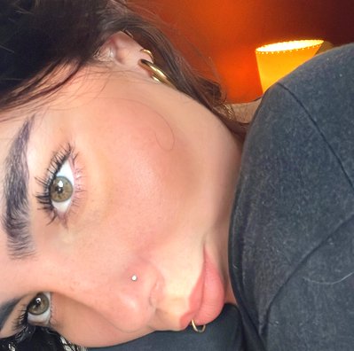 emmymannoanp's profile picture. hi im Emma
last acc got banned... support appreciated so msg me? or follow me? slide in haha