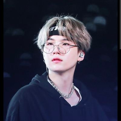 wtfayesha's profile picture. 