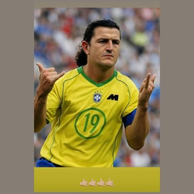 Abucoder's profile picture. UI/UX designer 🎨| 📱Youtuber to be 😎. A cityzen⚽