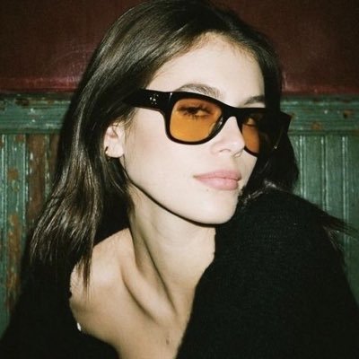 verstappenshex's profile picture. 